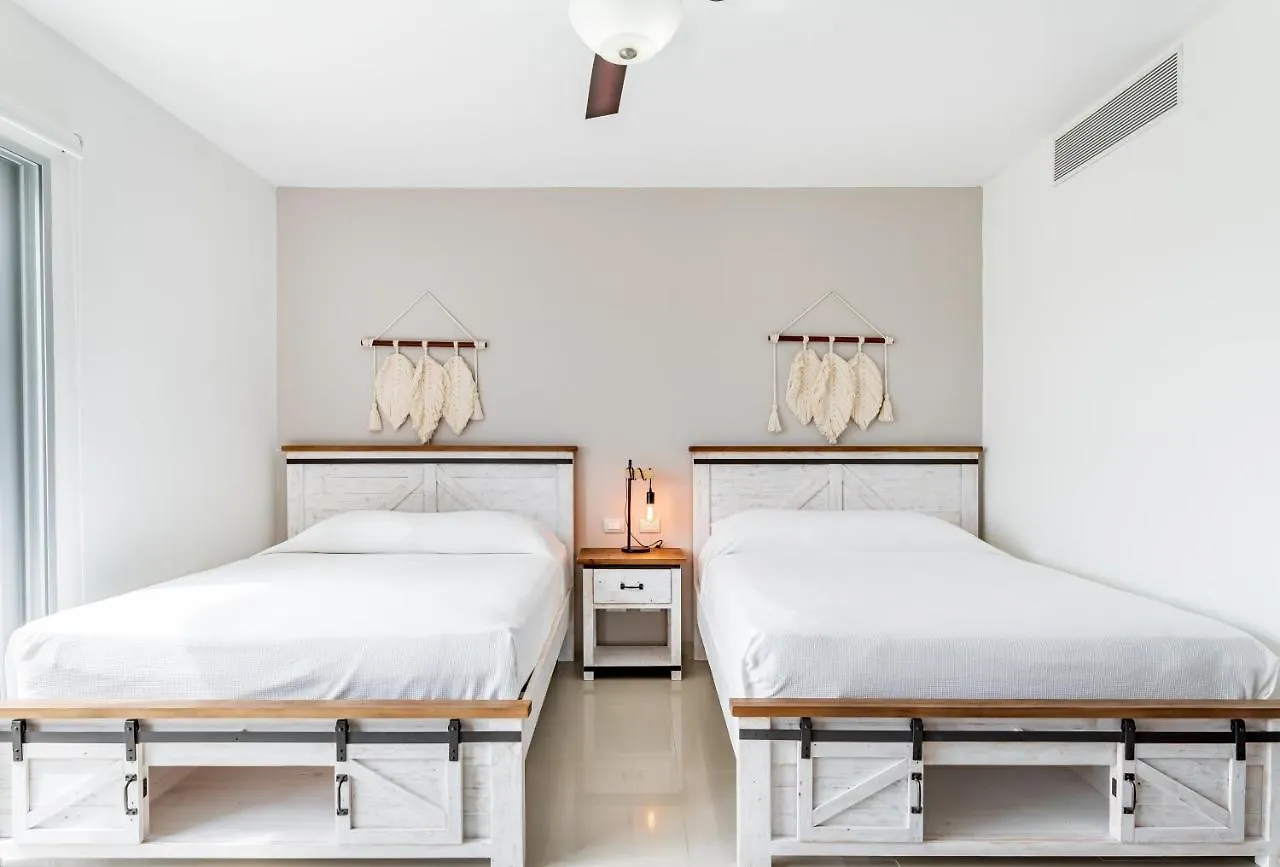 Apartamento Casa Los Mares ocean front penthouse condo Playa del Carmen