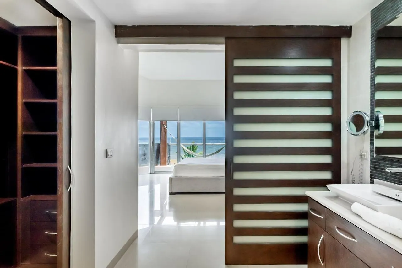 Casa Los Mares ocean front penthouse condo Playa del Carmen 0*,