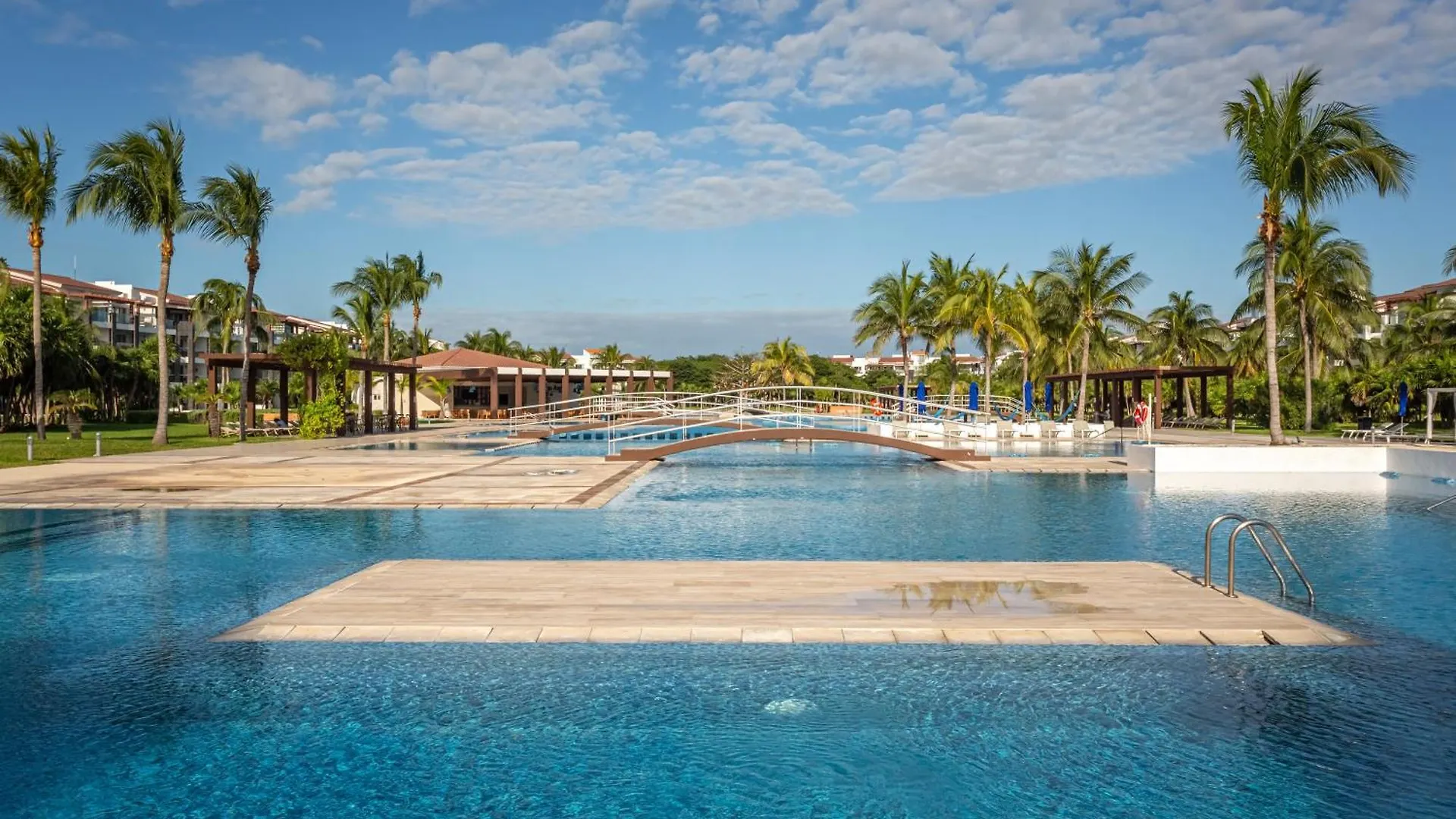 Casa Los Mares ocean front penthouse condo Playa del Carmen Apartamento