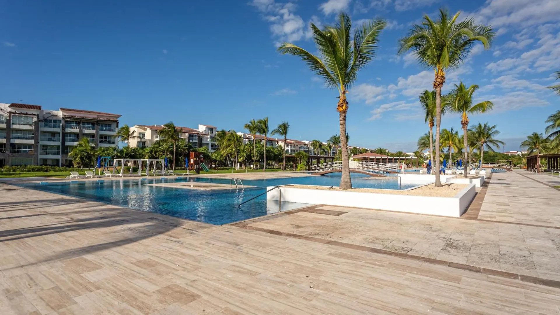 Casa Los Mares ocean front penthouse condo Playa del Carmen 0*,  México