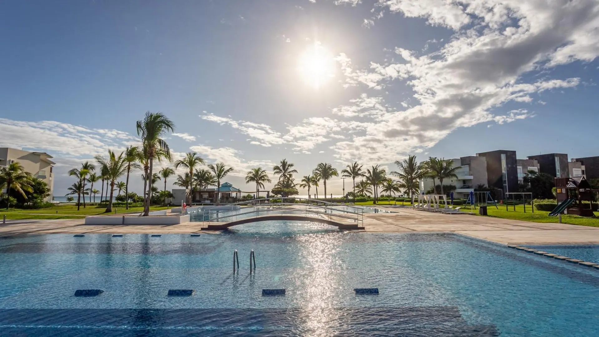 Apartamento Casa Los Mares ocean front penthouse condo Playa del Carmen México