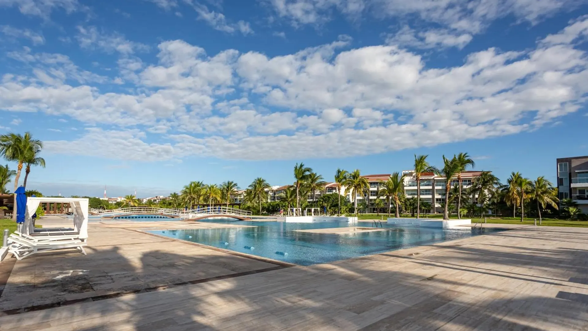 Casa Los Mares ocean front penthouse condo Playa del Carmen 0*,