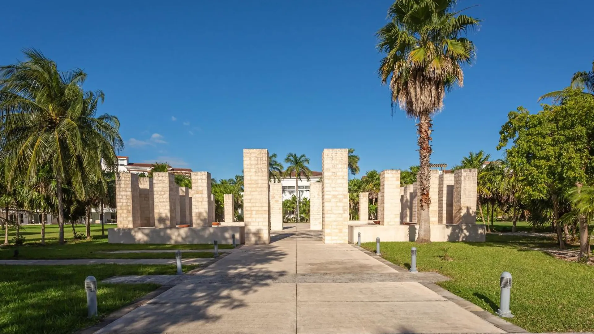Casa Los Mares ocean front penthouse condo Playa del Carmen