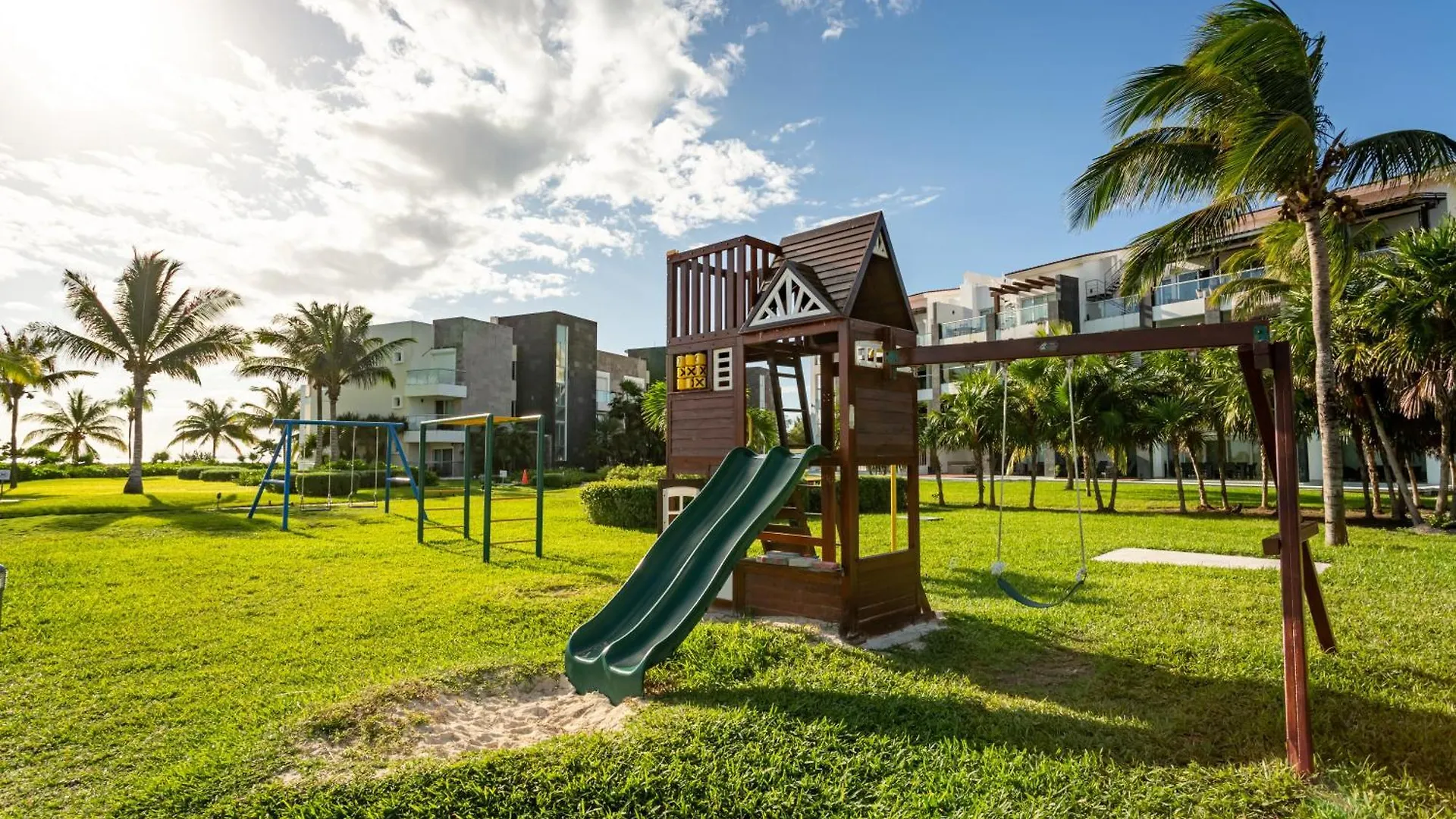 Casa Los Mares ocean front penthouse condo Playa del Carmen
